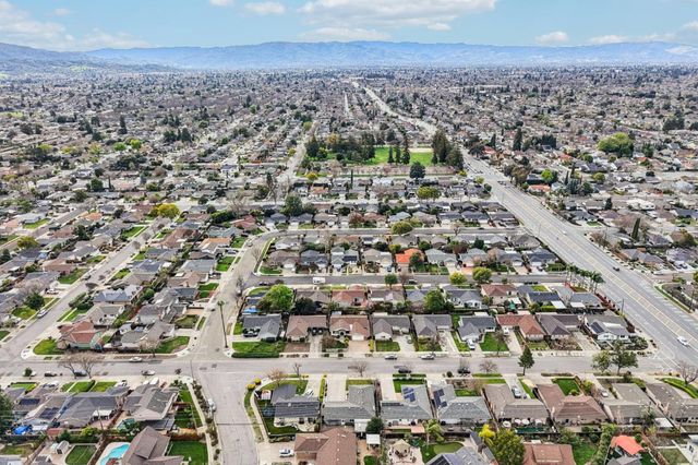 3272 Vistamont Drive, San Jose, CA 95118