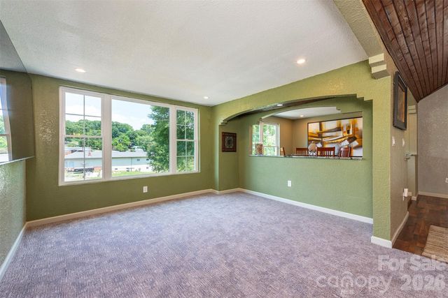 65 Walnut Street, Marion, NC 28752