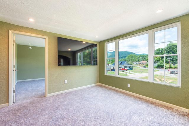 65 Walnut Street, Marion, NC 28752