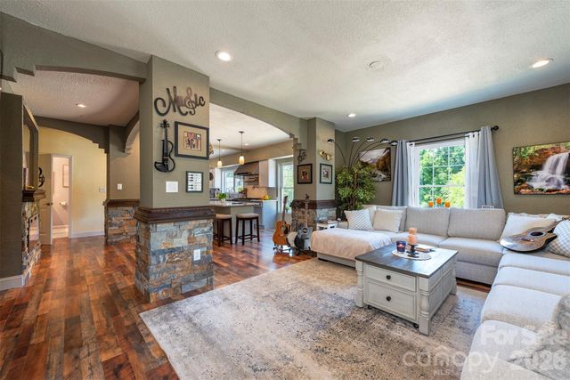 65 Walnut Street, Marion, NC 28752