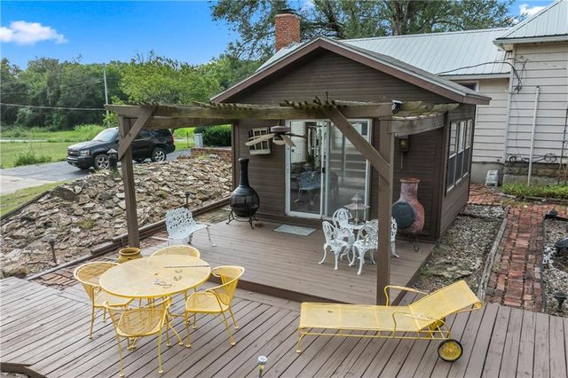 81 SE 500th Road, Clinton, MO 64735