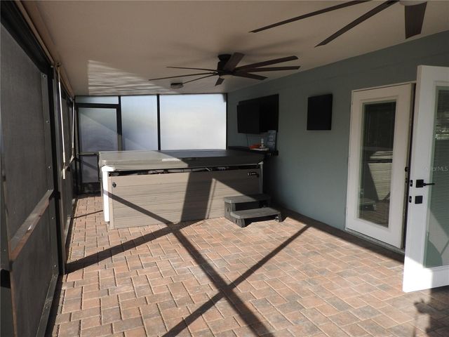 8822 ROCKY CREEK DRIVE, Tampa, FL 33615