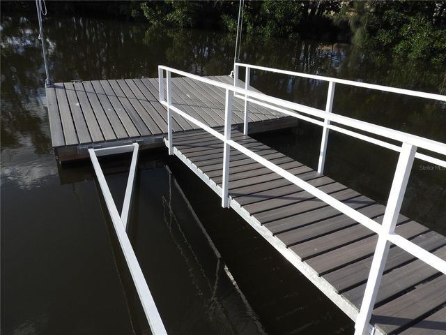 8822 ROCKY CREEK DRIVE, Tampa, FL 33615