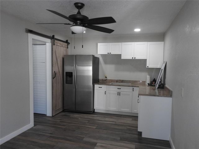 8822 ROCKY CREEK DRIVE, Tampa, FL 33615