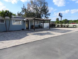 8822 ROCKY CREEK DRIVE, Tampa, FL 33615