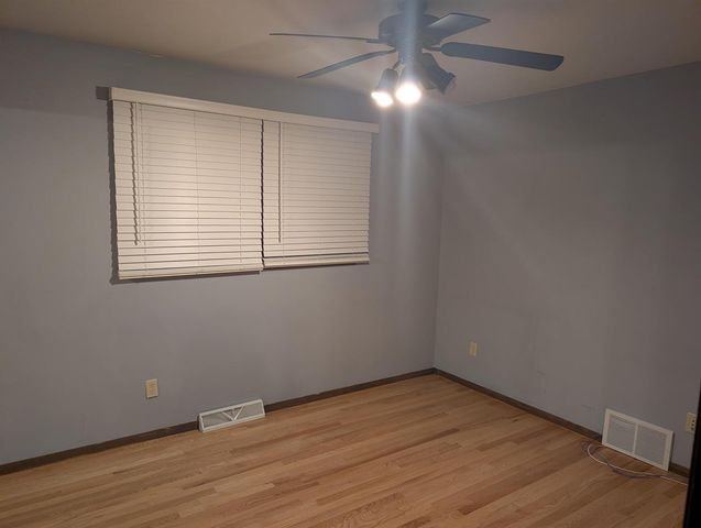 1122 GREEN ACRES LANE, Neenah, WI 54956