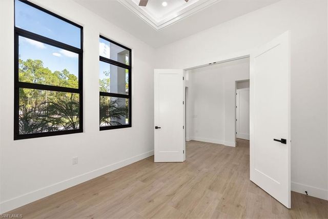 5080 Hickory Wood DR, Naples, FL 34119