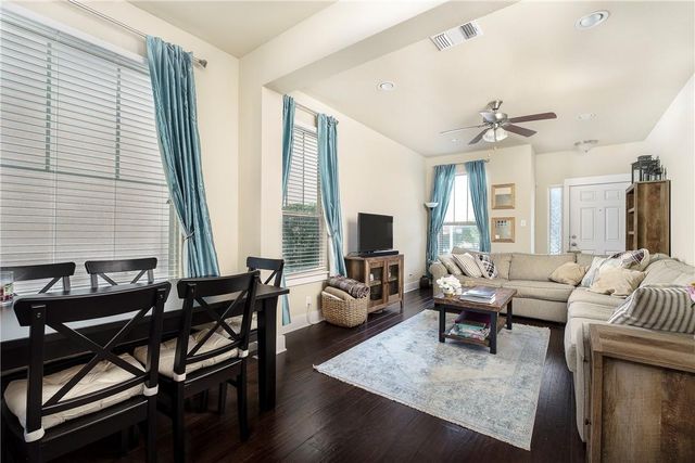 7424 Easy Wind DR, Austin, TX 78757