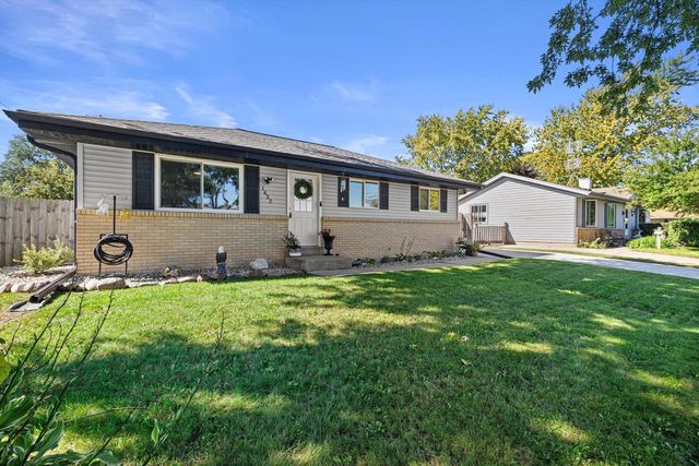 1652 19th AVENUE, Kenosha, WI 53140