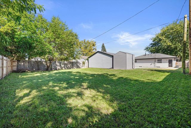 1652 19th AVENUE, Kenosha, WI 53140