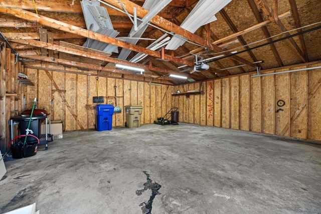 1652 19th AVENUE, Kenosha, WI 53140