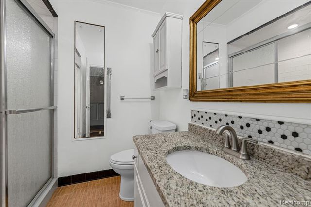 3711 Old Creek Road, Troy, MI 48084