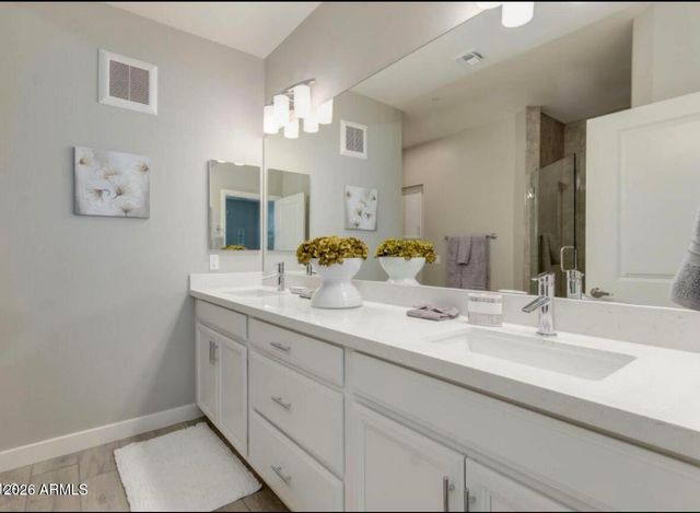 2511 W QUEEN CREEK Road 314, Chandler, AZ 85248