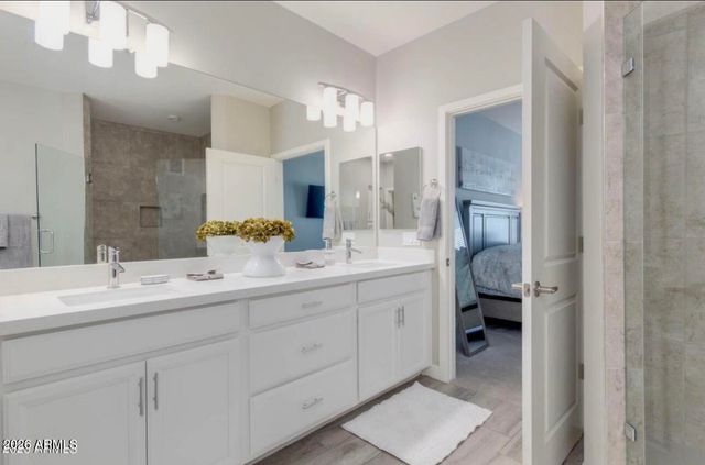 2511 W QUEEN CREEK Road 314, Chandler, AZ 85248