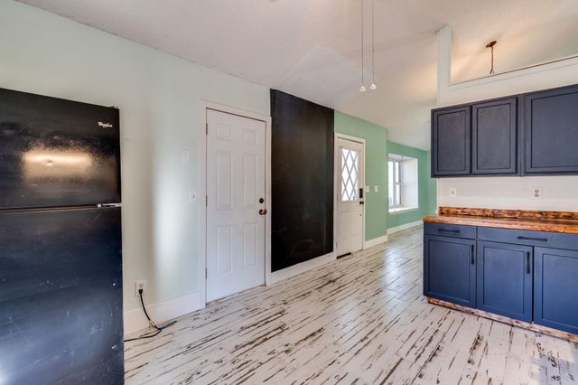 2048 N Forest Park St, Derby, KS 67037