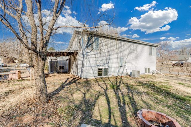 2048 N Forest Park St, Derby, KS 67037