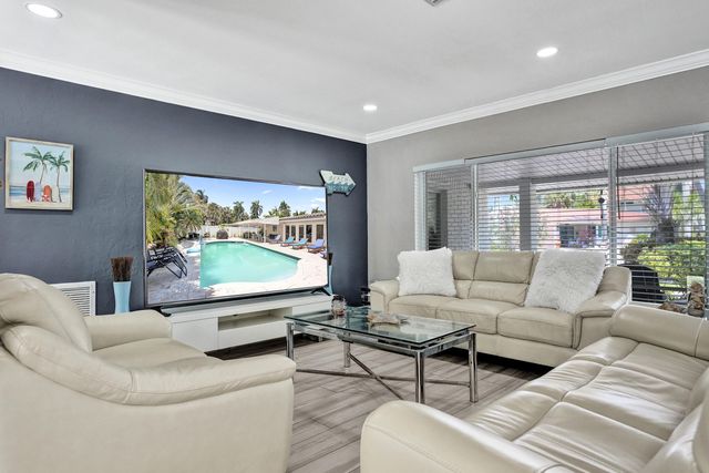 3036 NE 19th Street, Fort Lauderdale, FL 33305