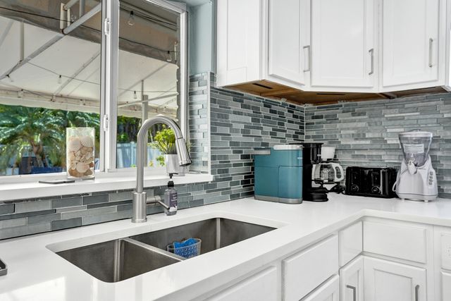 3036 NE 19th Street, Fort Lauderdale, FL 33305