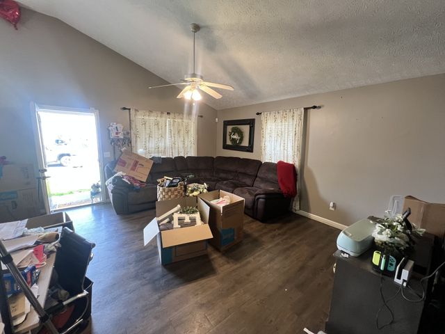 4026 Margo Cir, La Vergne, TN 37086