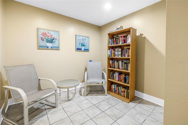 10263 GANDY BOULEVARD N 315, St Petersburg, FL 33702
