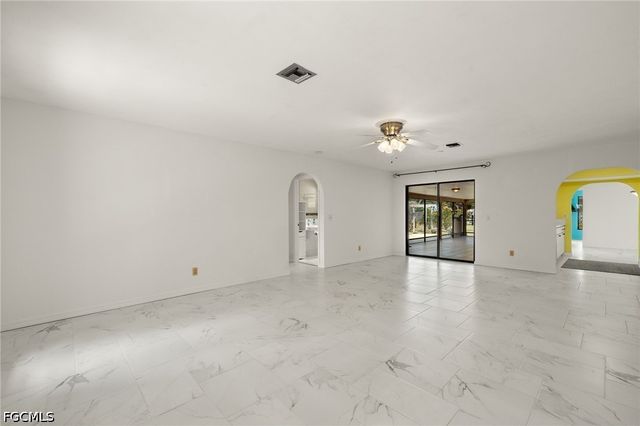 1011 El Mar AVE, Fort Myers, FL 33919