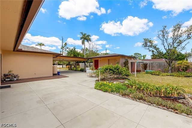 1011 El Mar AVE, Fort Myers, FL 33919