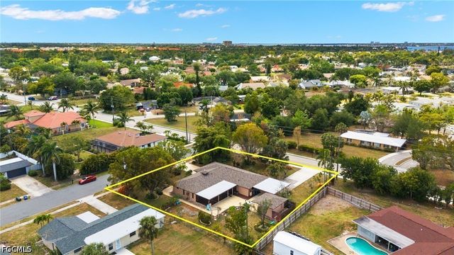 1011 El Mar AVE, Fort Myers, FL 33919