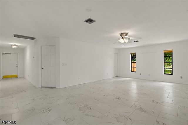 1011 El Mar AVE, Fort Myers, FL 33919