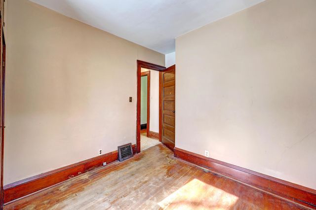 2036 Stillwater Avenue E, Saint Paul, MN 55119