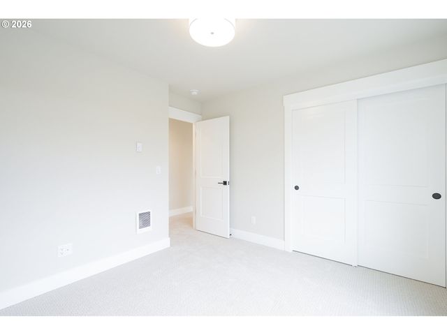 11817 Se BOISE St, Portland, OR 97266