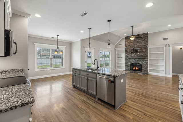2108 Long Shot Ct, Lascassas, TN 37085