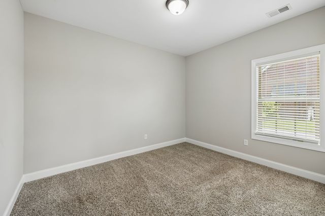 2108 Long Shot Ct, Lascassas, TN 37085