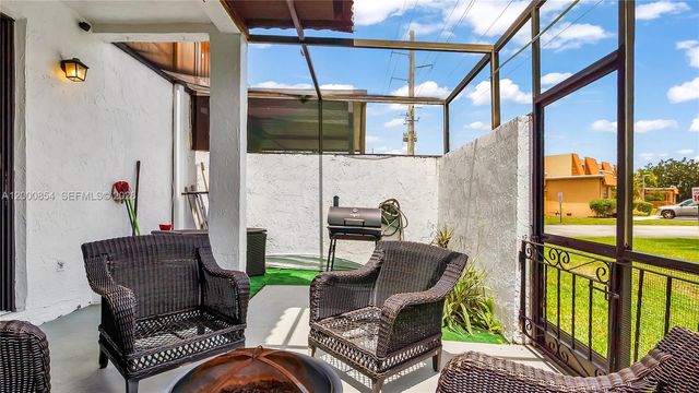1541 NW 92nd Avenue 186, Pembroke Pines, FL 33024