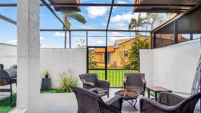 1541 NW 92nd Avenue 186, Pembroke Pines, FL 33024
