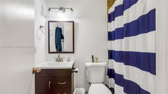 1541 NW 92nd Avenue 186, Pembroke Pines, FL 33024
