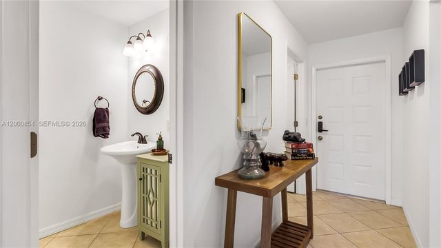 1541 NW 92nd Avenue 186, Pembroke Pines, FL 33024