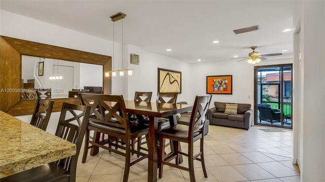 1541 NW 92nd Avenue 186, Pembroke Pines, FL 33024