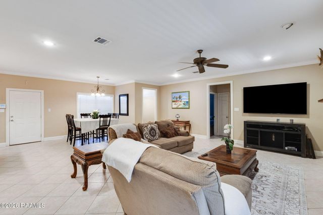 109 Cadet Lane, Lafayette, LA 70506