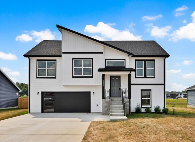 195 Donegal Dr, Clarksville, TN 37042