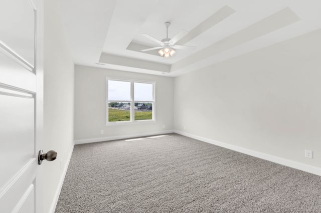 195 Donegal Dr, Clarksville, TN 37042