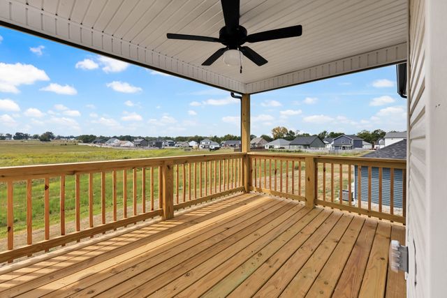 195 Donegal Dr, Clarksville, TN 37042