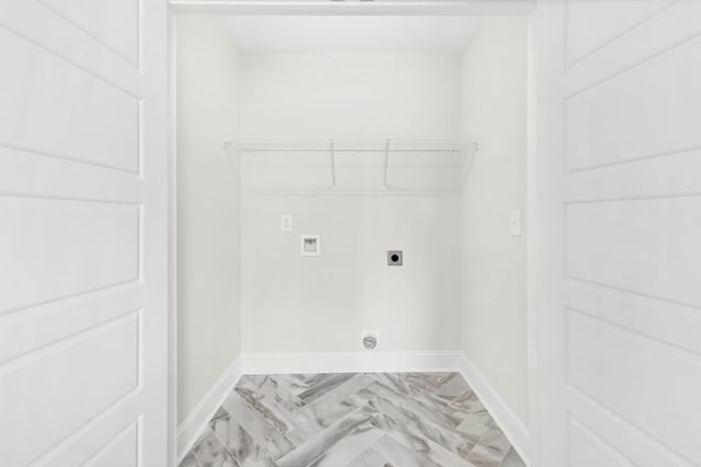 195 Donegal Dr, Clarksville, TN 37042