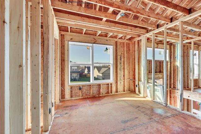 195 Donegal Dr, Clarksville, TN 37042