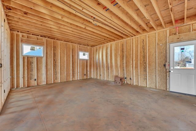 195 Donegal Dr, Clarksville, TN 37042