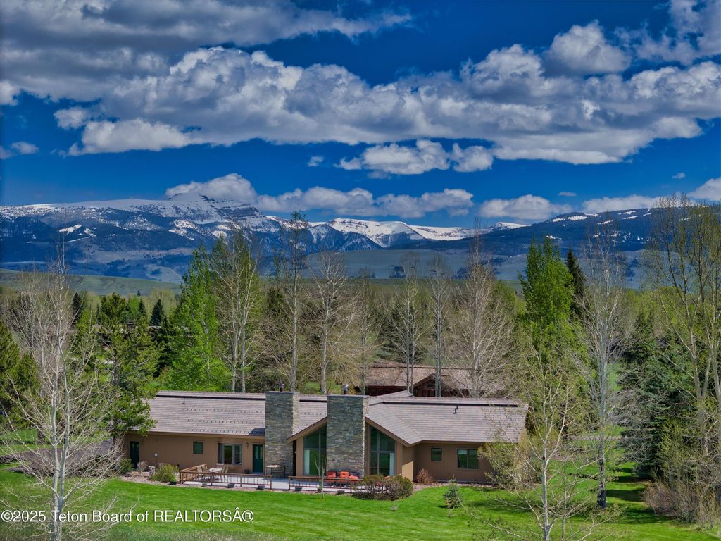 6275 N ASPEN Drive, Jackson, WY 83001