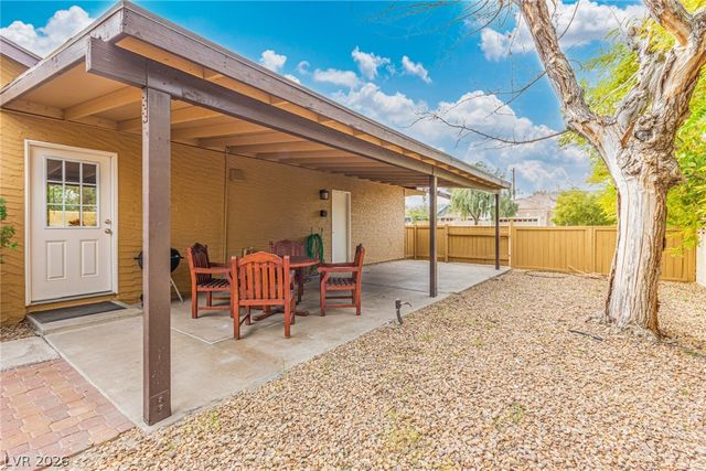 622 East Fairway Road, Henderson, NV 89015