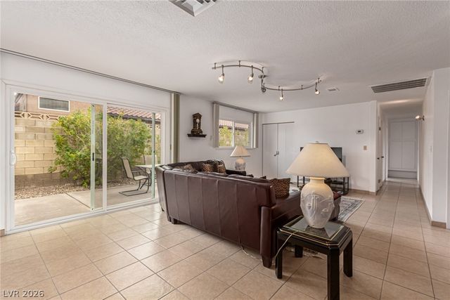 622 East Fairway Road, Henderson, NV 89015