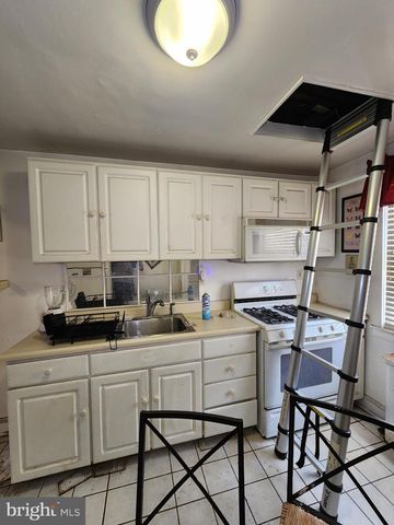 4327 SHAMROCK AVE, Baltimore, MD 21206