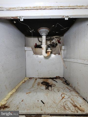 4327 SHAMROCK AVE, Baltimore, MD 21206