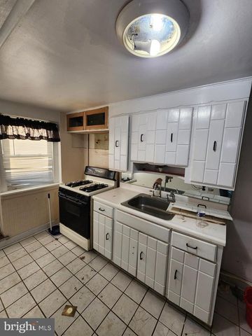 4327 SHAMROCK AVE, Baltimore, MD 21206